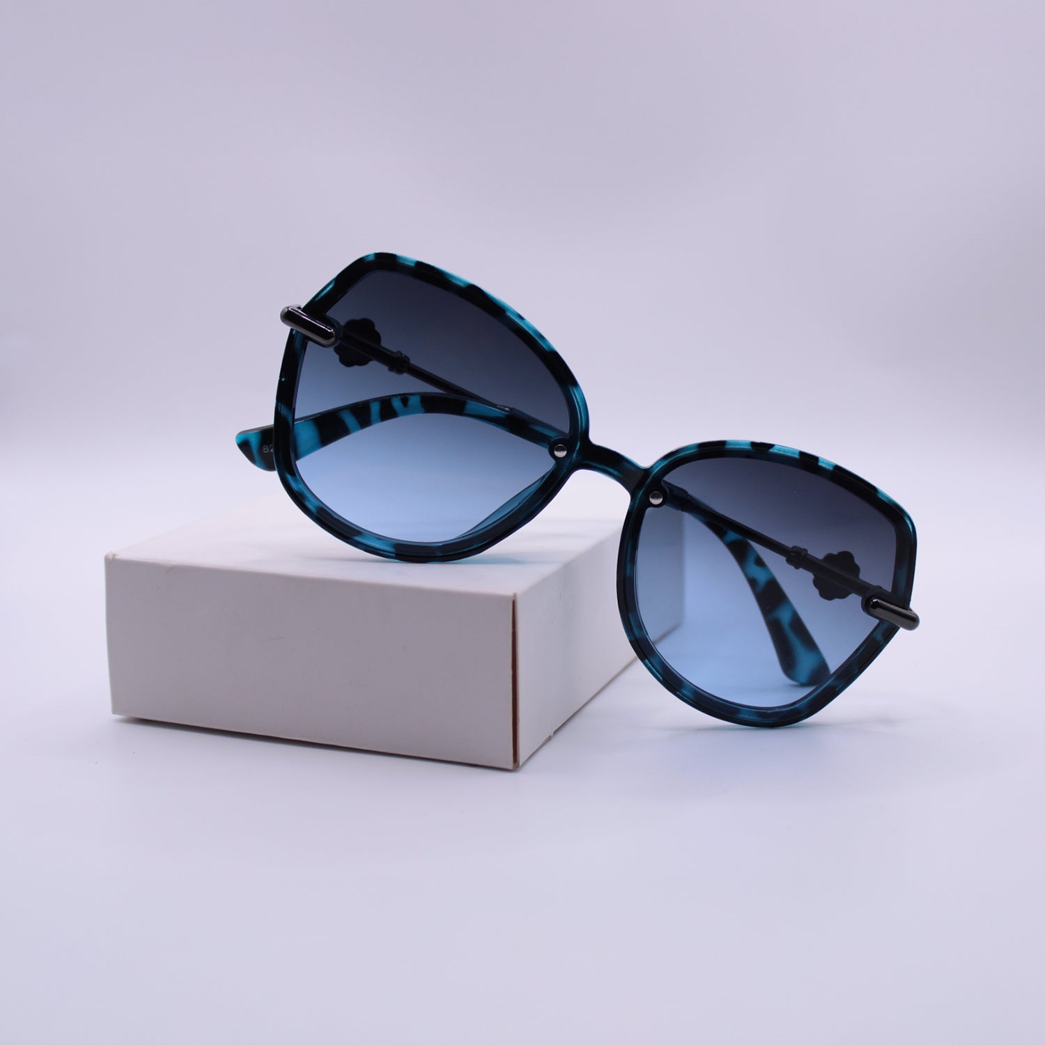 High Quality Square Shaped UV Protected Textured Korean Sunglasses