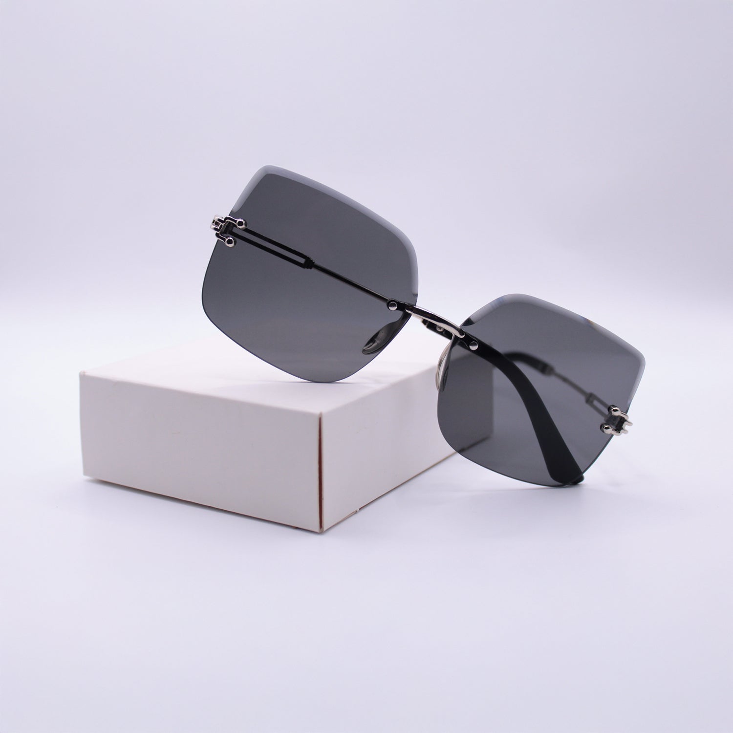 UV Protection, Toughened Glass Lens Retro Square Sunglasses